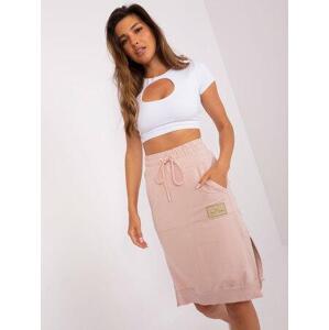 Fashionhunters Prašně růžová tepláková sukně s kapsou OCH BELLA Velikost: XL