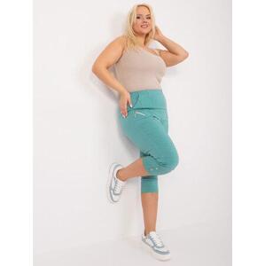 Fashionhunters Mint 3/4 plus size kalhoty s elastickým pasem.Velikost: 52