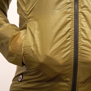 Fresh Trash Men´s Parachute Jacket golden Velikost: L pánská bunda